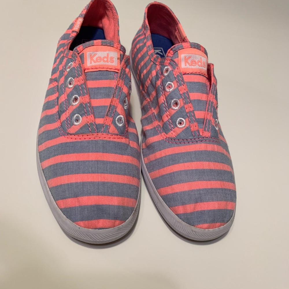 Ladies Sneakers.